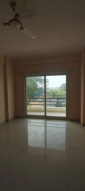 Room in 3 BHK Builder Floor at UPAVP Vrindavan Yojana, Vrindavan Yojna – for Rent