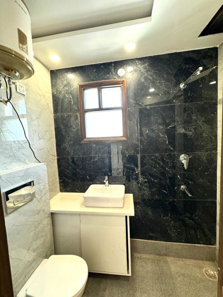 Bathroom, mahavir enclave 1 2 Bedroom 540 Sq.Ft. Apartment In Mahavir Enclave 1 Delhi 9810494
