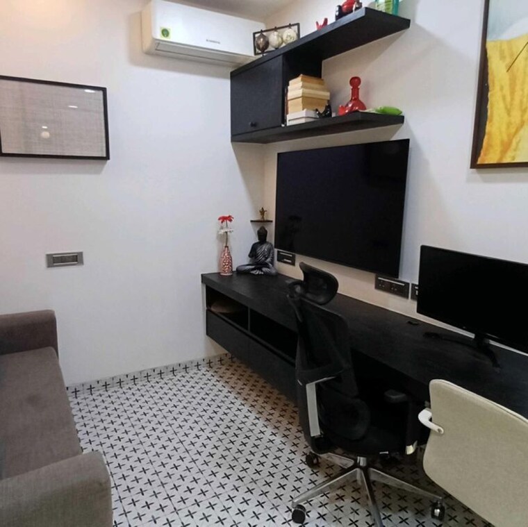 Team Area, lodha-the-park 3 Bedroom 1690 Sq.Ft. Apartment In Century Mills Mumbai 9810507