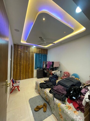 Master Bedroom in 2 BHK Apartment at Jasmine Tower, Vasant Vihar – for Rent