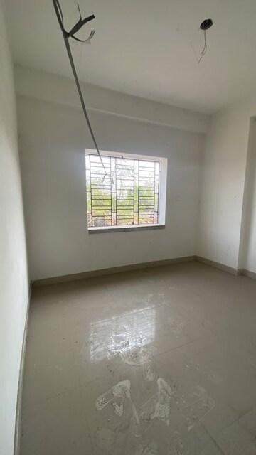 Room in  Apartment at Kaikhali – for Sale