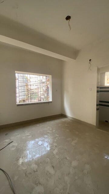 Room in  Apartment at Kaikhali – for Sale