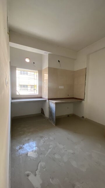 Room in  Apartment at Kaikhali – for Sale