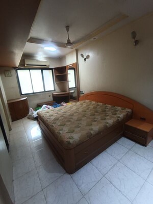 Master Bedroom in 3 BHK Apartment at Girnar Galaxy Apartment, Malad West – for Rent