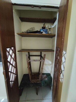 Furnished Amenities in 2 BHK Apartment at Sadguru Garden CHS, Ghodbunder Road – for Rent