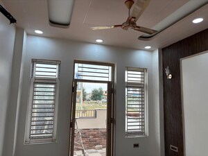 Room in 3 BHK Independent House at Om Sarovar, Kalwar Road – for Sale