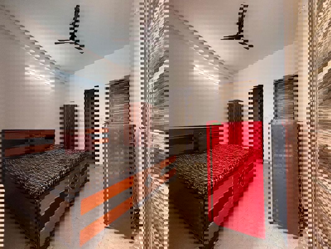 1 RkBuilder Floor For Rent in Saket