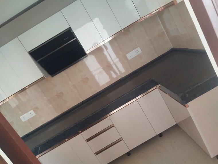 Kitchen, bbd-green-city-sun-breeze-ii 3.5 Bedroom 1850 Sq.Ft. Apartment In Gomti Nagar Lucknow 9810619
