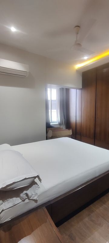 Room in 2 BHK Apartment at Worli Residency, Worli – for Rent