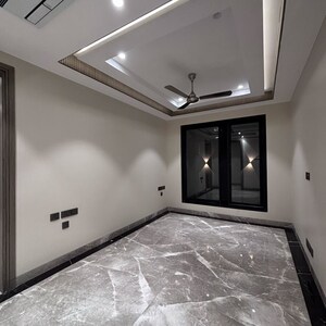 Room in 4 BHK Builder Floor at Gulmohar Park – for Sale