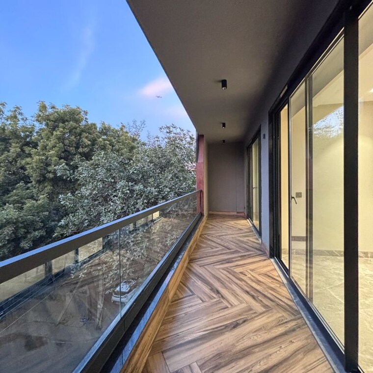 Balcony, gulmohar park 4 Bedroom 300 Sq.Yd. Builder Floor In Gulmohar Park Delhi 9810632