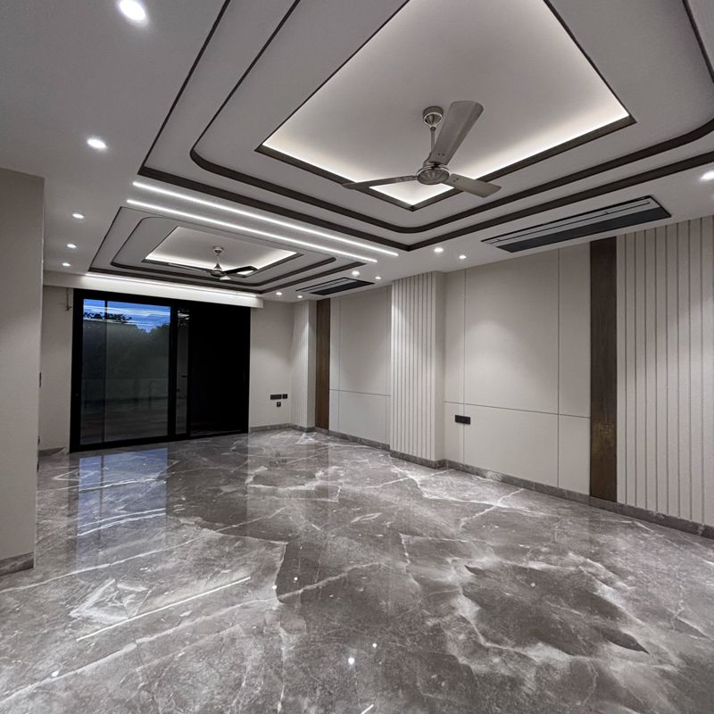 4 BHK + Pooja Room,Servant Room,Study Room,Extra Room Builder Floor For Sale in Gulmohar Park