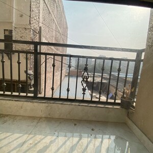 Balcony in 1 BHK Builder Floor at Chattarpur – for Rent