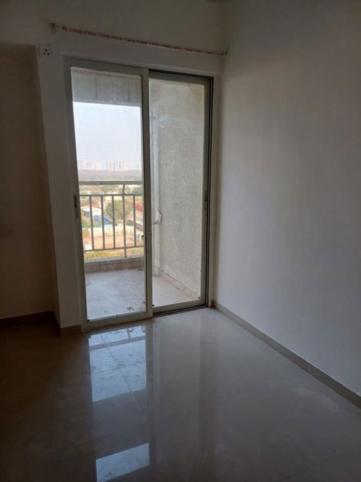 Room, mantra-insignia 2 Bedroom 726 Sq.Ft. Apartment In Mundhwa Pune 9810644