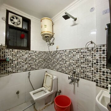 Attached Bathroom in 2 BHK Builder Floor at Chattarpur – for Rent