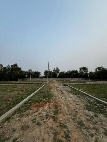  Plot For Sale in Jewar