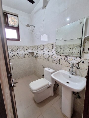 Bathroom in 2 BHK Builder Floor at Sector 45 – for Rent