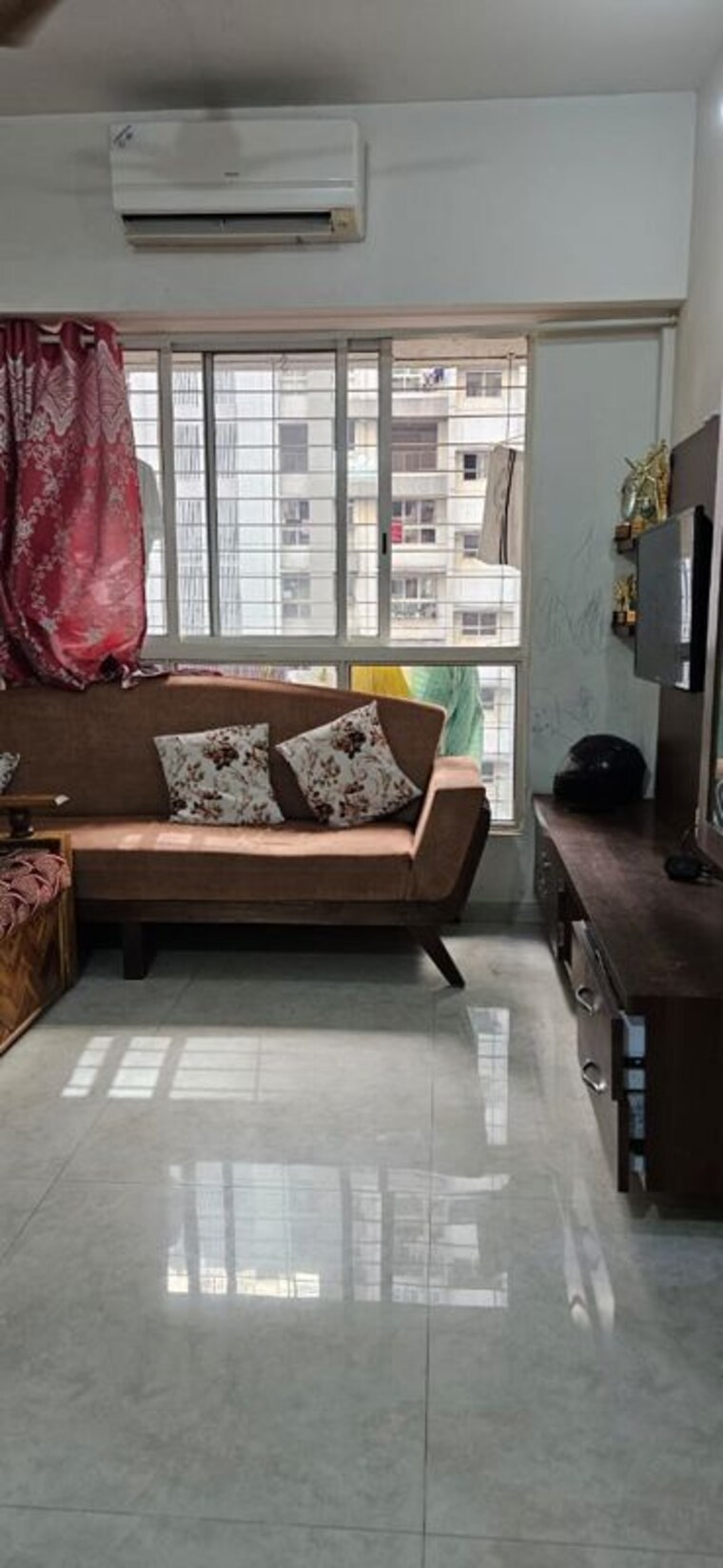 Living Room, lodha-amara 1 Bedroom 472 Sq.Ft. Apartment In Kolshet Road Thane 9810665