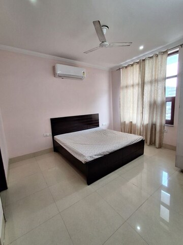 Living Room in 2 BHK Builder Floor at Sector 51 – for Rent