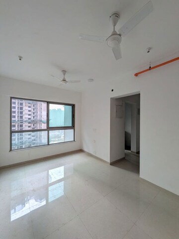 Room in 2 BHK Apartment at Kalpataru Immensa B, Kolshet Road – for Sale