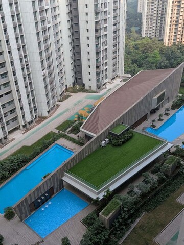 Swimming Pool in 2 BHK Apartment at Kalpataru Immensa B, Kolshet Road – for Sale