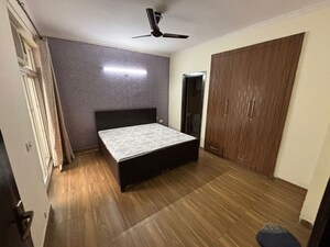 2.5 BHK Apartment For Rent in Amrapali Silicon City, Sector 76