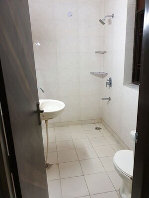 Bathroom in 2.5 BHK Builder Floor at Ansal Plaza Sector-23, Sector 23 – for Rent