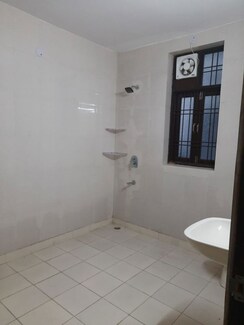 2.5 BHK + Pooja Room Builder Floor For Rent in Ansal Plaza Sector-23