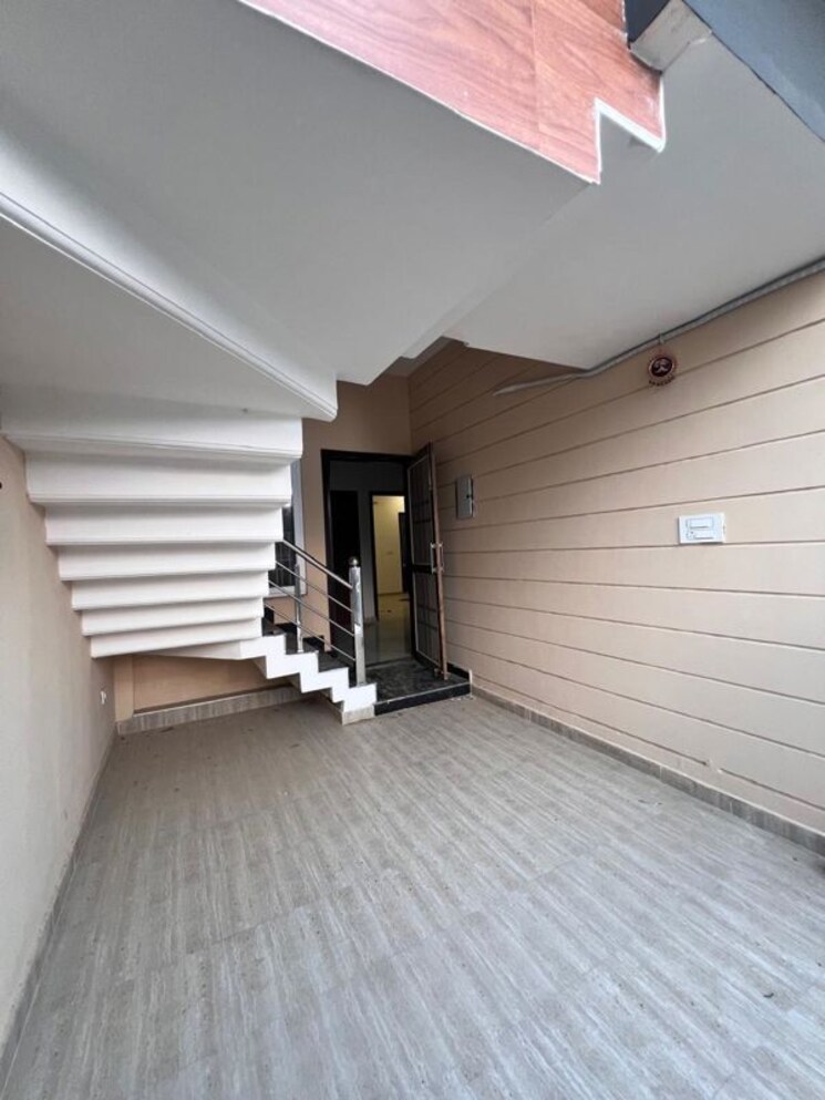 Room, malhour 3 Bedroom 1600 Sq.Ft. Independent House In Malhour Lucknow 9810720