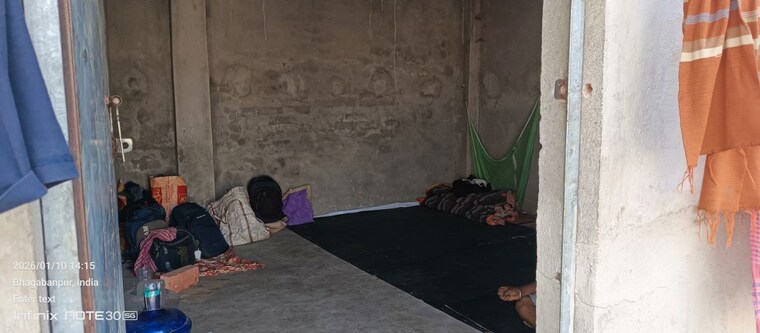  Parking, nazirabad Commercial Warehouse 5500 Sq.Ft. In Nazirabad Kolkata 9810725