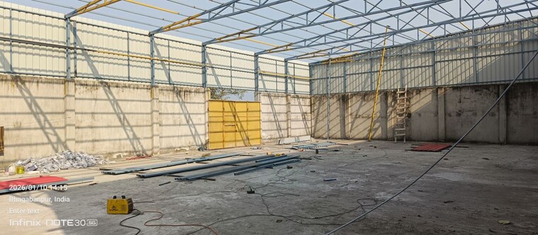 Balcony, nazirabad Commercial Warehouse 5500 Sq.Ft. In Nazirabad Kolkata 9810725