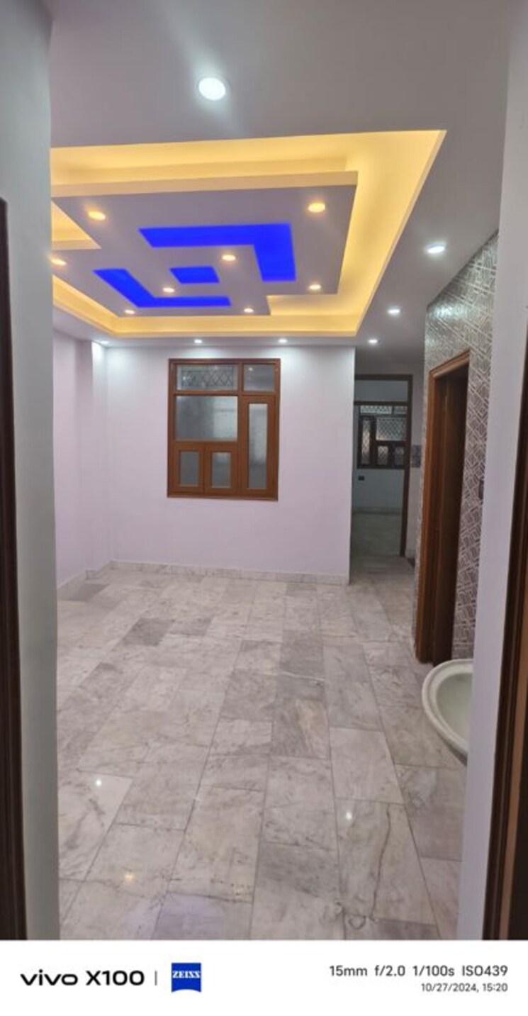 Room, shaheen bagh 3 Bedroom 810 Sq.Ft. Apartment In Shaheen Bagh Delhi 9810737