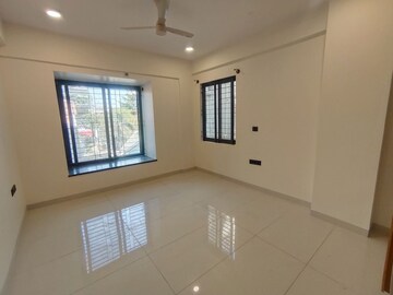Room in 3 BHK Apartment at Hsr Layout – for Rent