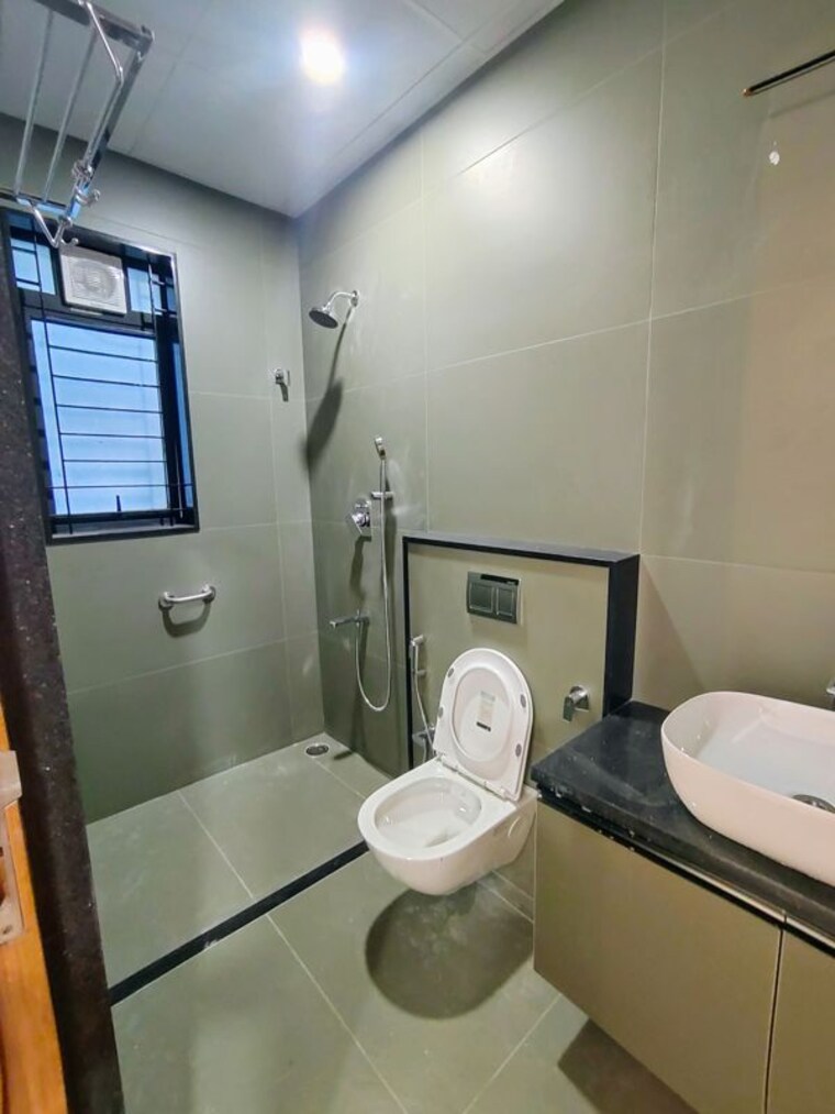 Bathroom, hsr layout 3 Bedroom 1900 Sq.Ft. Apartment In Hsr Layout Bangalore 9661277
