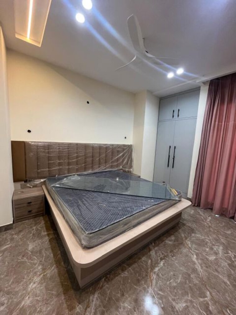 Bedroom, ansal-sushant-apartments 1 RK 400 Sq.Ft. Builder Floor In Sushant Lok I Gurgaon 9810743