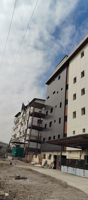  Office Space For Sale in Madinaguda