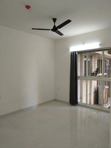 1 BHK Apartment For Rent in Lodha Amara, Kolshet Road