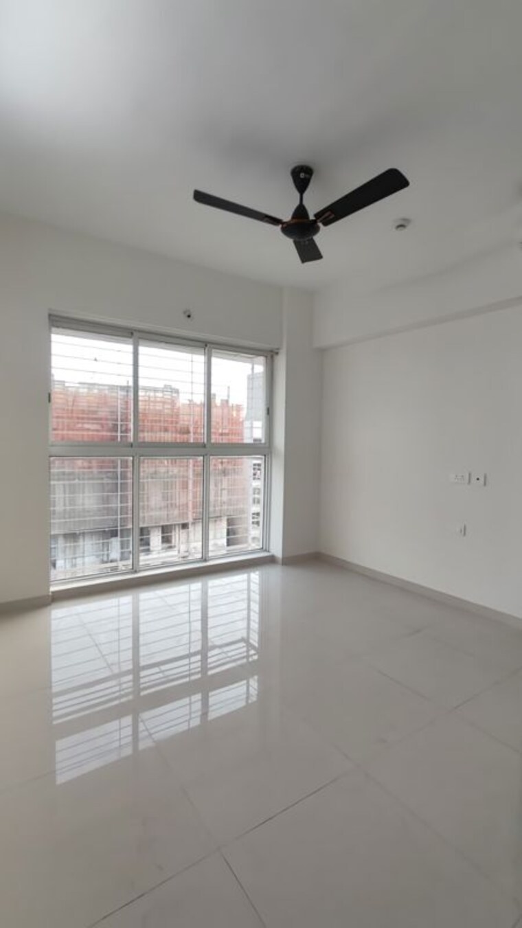 Room, raymond-aashiyana 2 Bedroom 600 Sq.Ft. Apartment In Vartak Nagar Thane 9810756