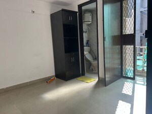 Room in 2 BHK Builder Floor at Malviya Nagar – for Rent