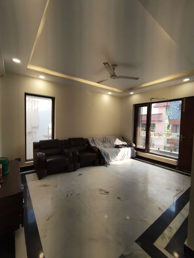 Kitchen, unitech-south-city-1 3 Bedroom 2300 Sq.Ft. Builder Floor In South City 1 Gurgaon 9810762