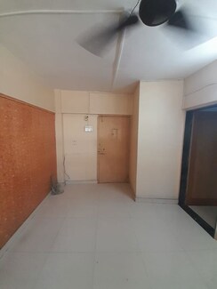 2 BHK Apartment For Rent in Highland Residency CHSL