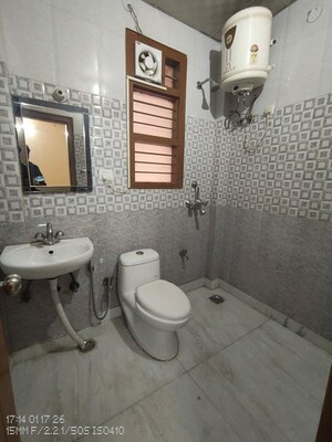 Bathroom in 2 BHK Builder Floor at Sector 45 – for Rent