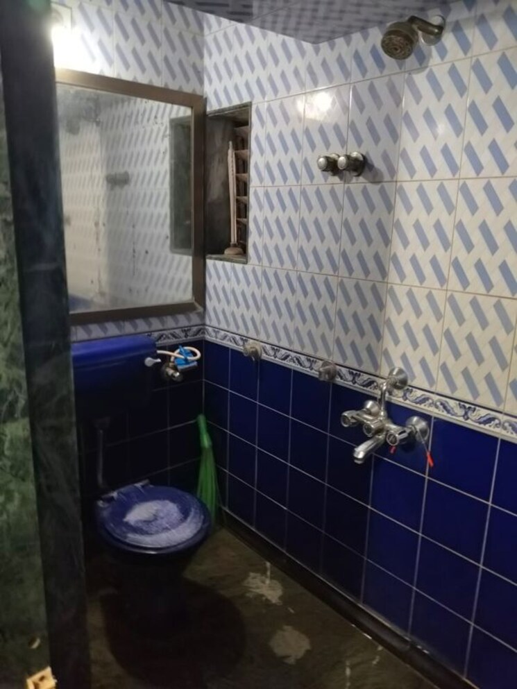 Bathroom, chhabhaiya-park 1 Bedroom 500 Sq.Ft. Apartment In Balkum Pada Thane 9810769