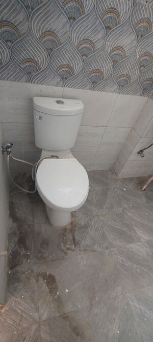 Bathroom in 2 BHK Apartment at Shri Balaji BCC Heights, Raebareli Road – for Rent