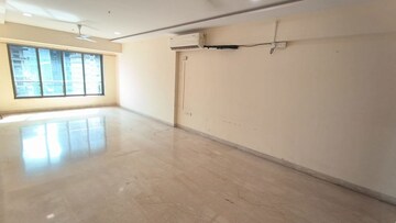 Room in 3 BHK Apartment at Aristo Pearl Residency, Prabhadevi – for Rent