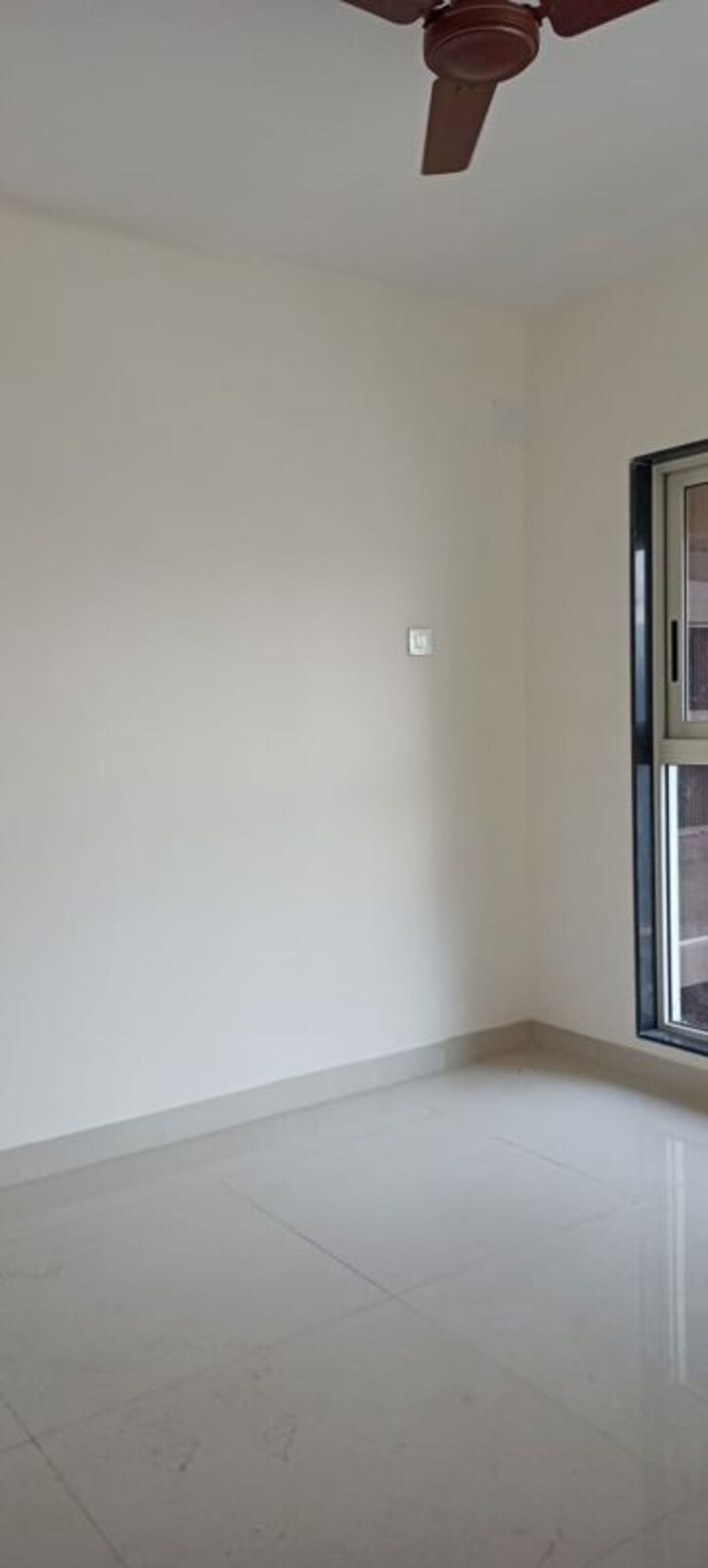 Room, bhatta-chawl 2 Bedroom 850 Sq.Ft. Apartment In Worli Mumbai 9810783