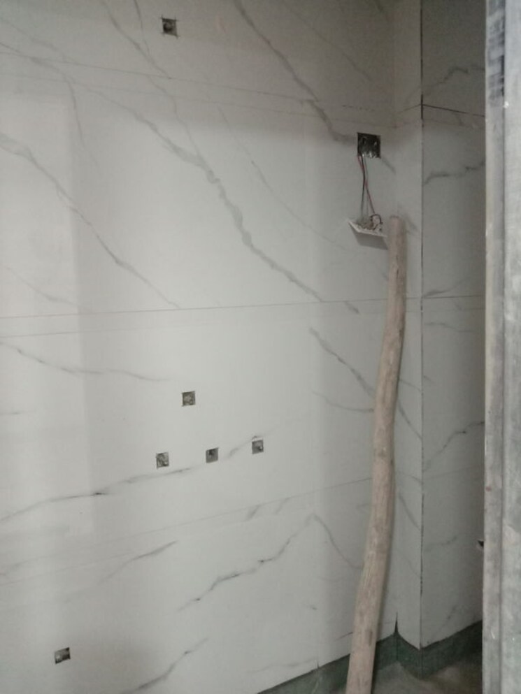 Bathroom, dwarka mor 1 Bedroom 360 Sq.Ft. Builder Floor In Dwarka Mor Delhi 9810790