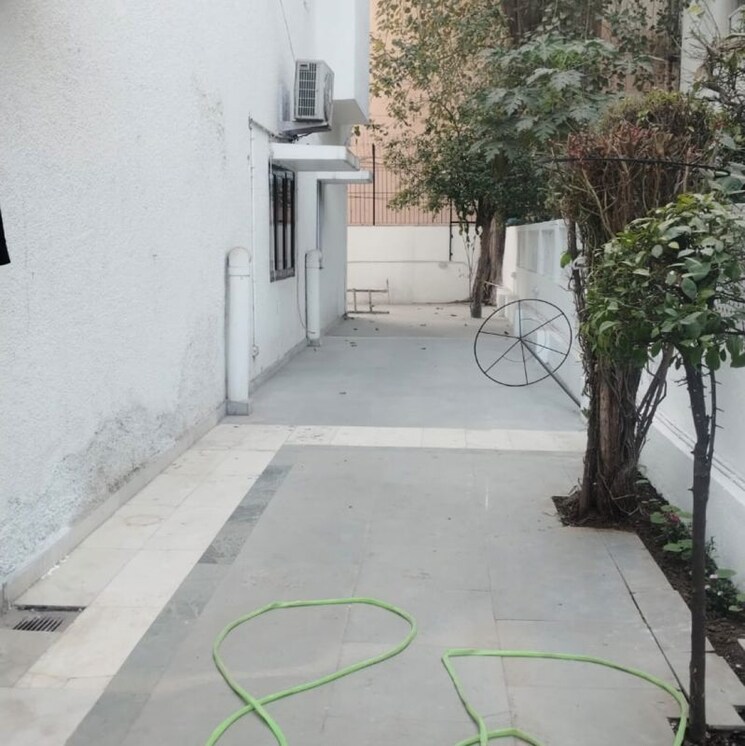 Balcony, vasant vihar 4 Bedroom 5000 Sq.Ft. Builder Floor In Vasant Vihar Delhi 9810809