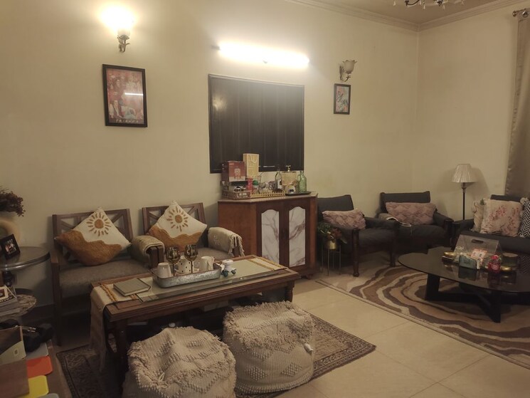 Living Room, lajpat nagar 4 2 Bedroom 1000 Sq.Ft. Builder Floor In Lajpat Nagar 4 Delhi 9810821