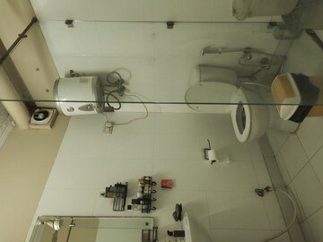 Team Area in 2 BHK Builder Floor at Lajpat Nagar 4 – for Rent